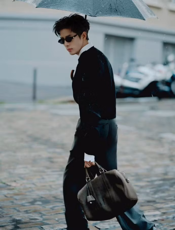 paris-fashion-week-celine-spring-summer-26-vuong-an-vu.jpg