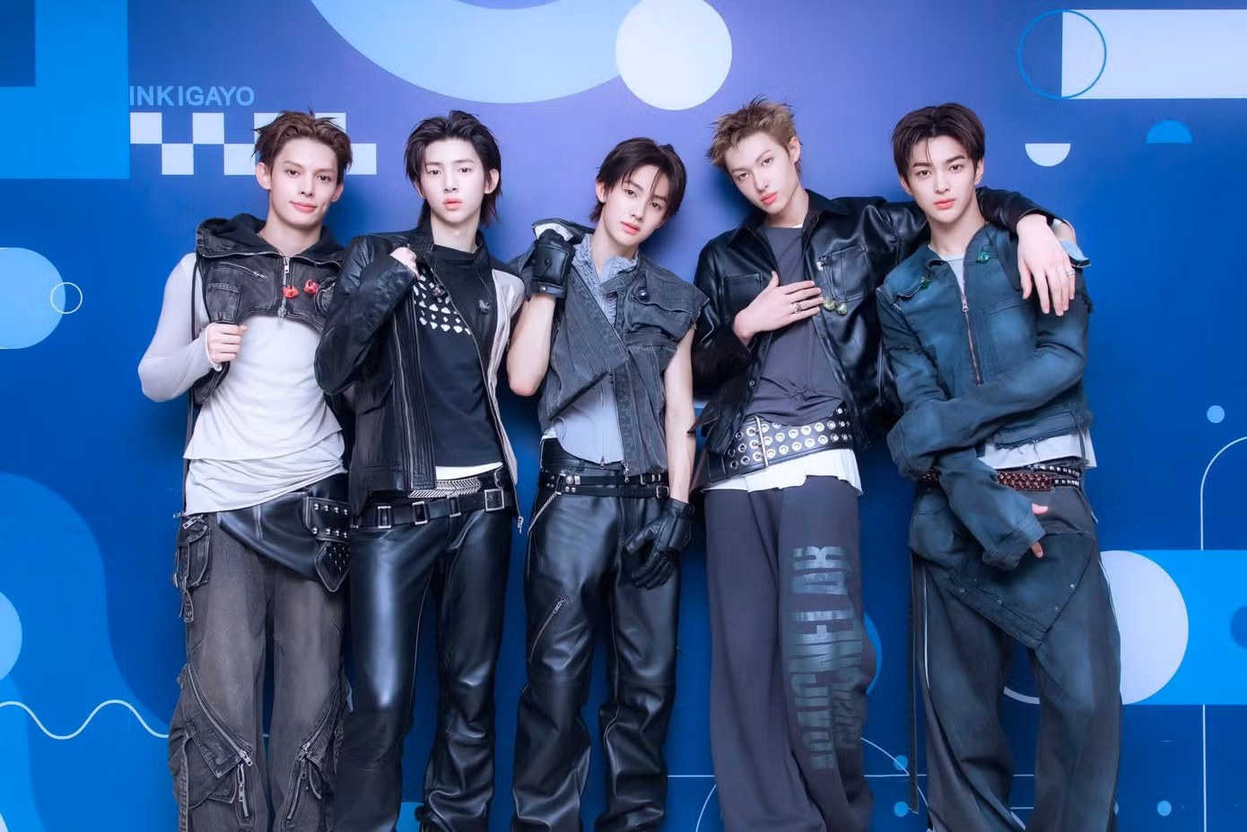 anh-trai-say-hi-2025-congb-team-dance-cortis.jpg