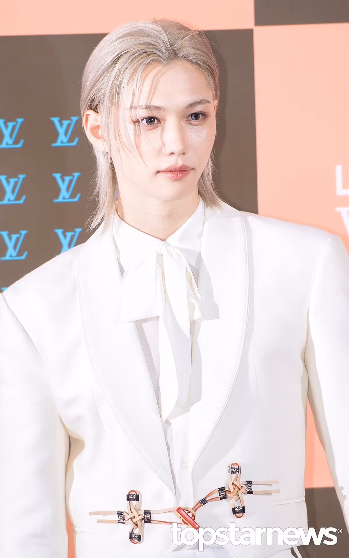 louis-vuitton-visionary-journey-seoul-felix-sk.jpg