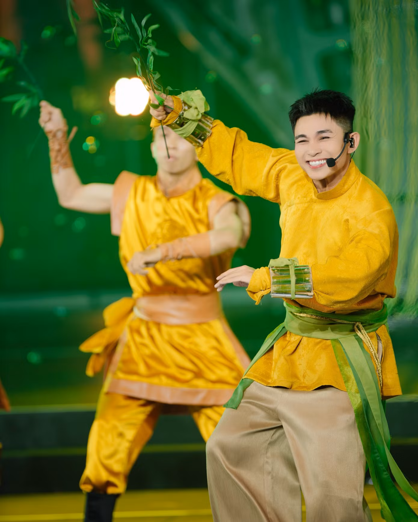 atvncg-26-bong-benh-thanh-giong-quy-tu-tyh.jpg
