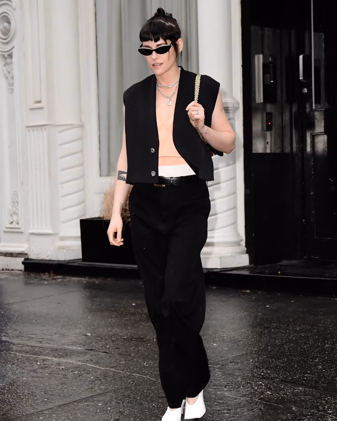 chanel-metiers-dart-2025-26-matthieu-blazy-kristen-stewart.jpg