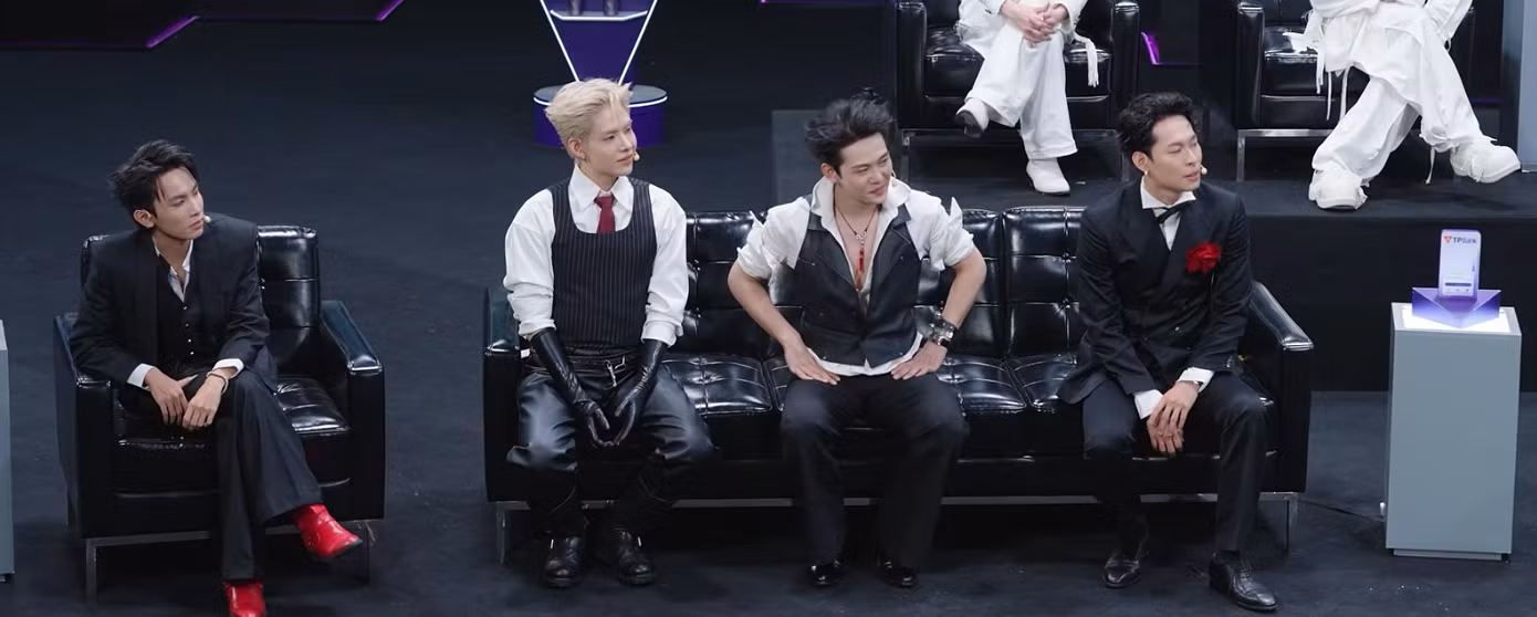 live-stage-2-tinh-ha-say-hi-team-18.png