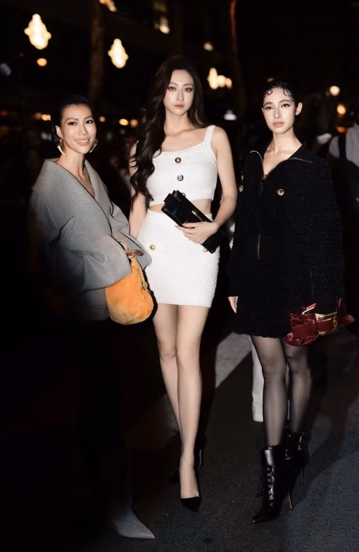 luong-thuy-linh-fashion-week-123.jpg