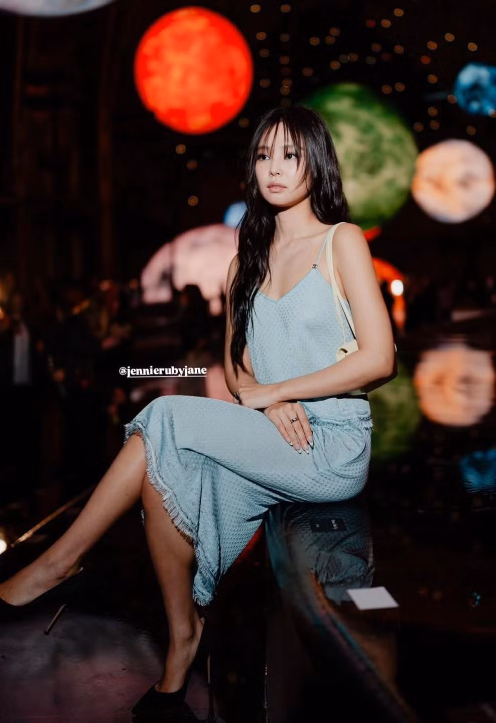 paris-fashion-week-chanel-spring-summer-2026-jennie-dxew.jpg