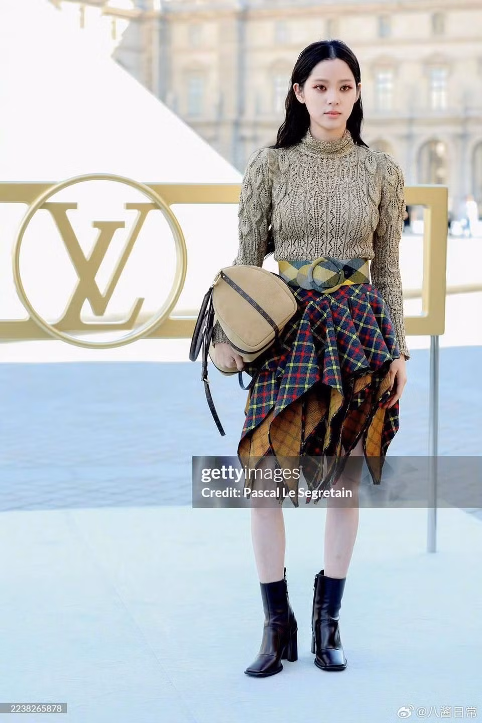 paris-fashion-week-louis-vuitton-ss26-au-duong-na-na.jpg