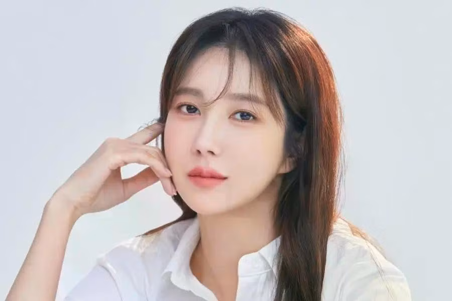 20250221061923-lee-ji-ah-01.jpg