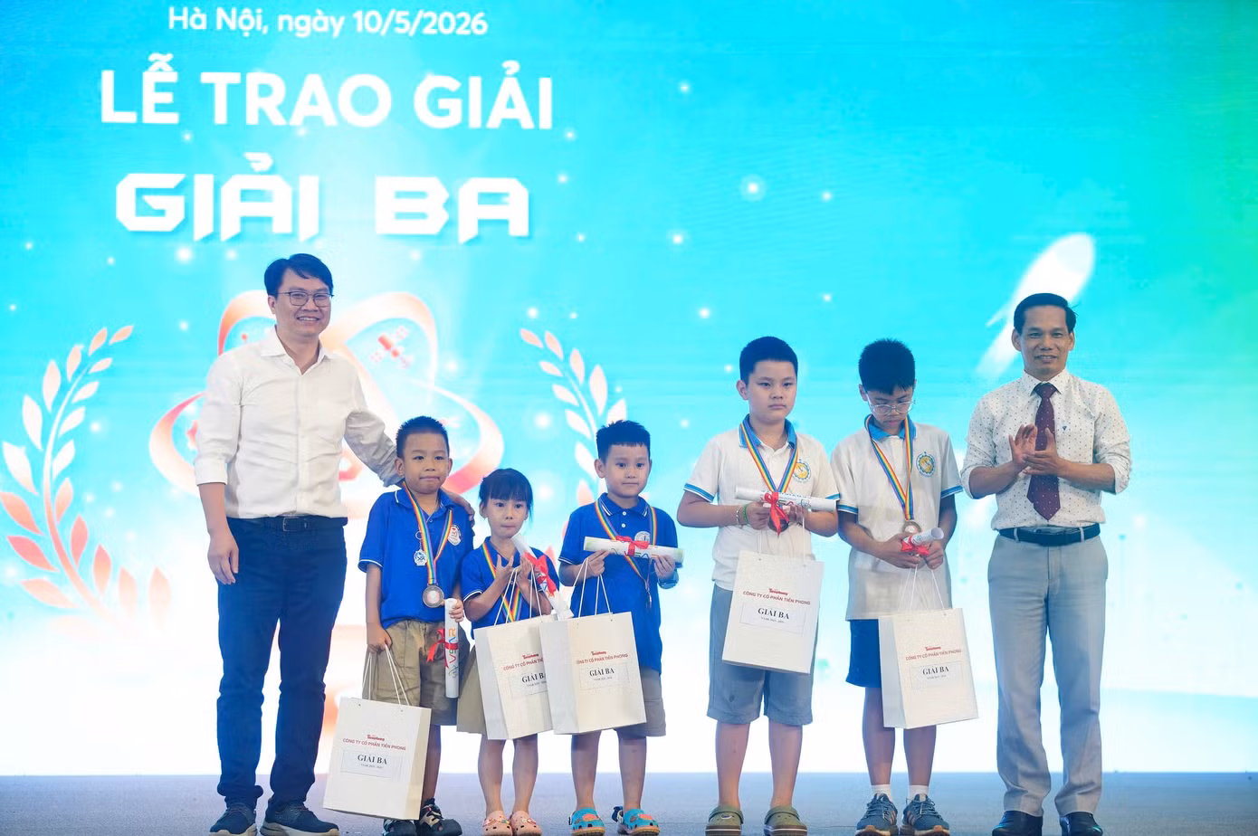 2367150593301561685.jpg