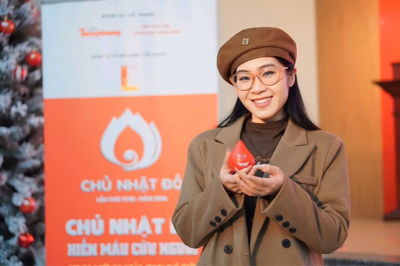 chu-nhat-do-1.jpg