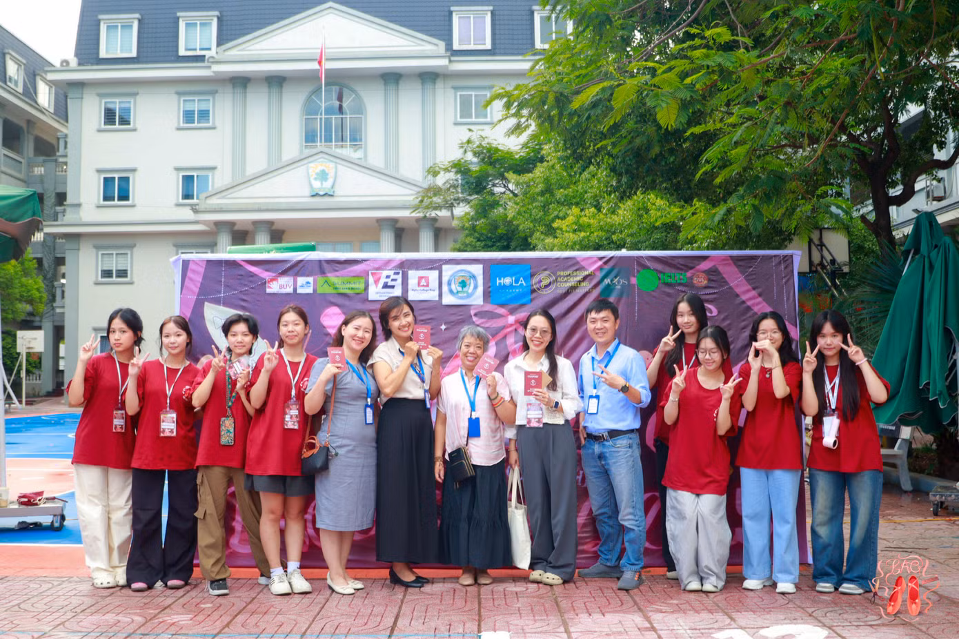 dien-gia-booth-dinh-huong.png