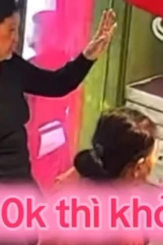 Tin mới vụ 2 cán bộ dân phố 'chê 30.000 đồng ủng hộ bão lũ'