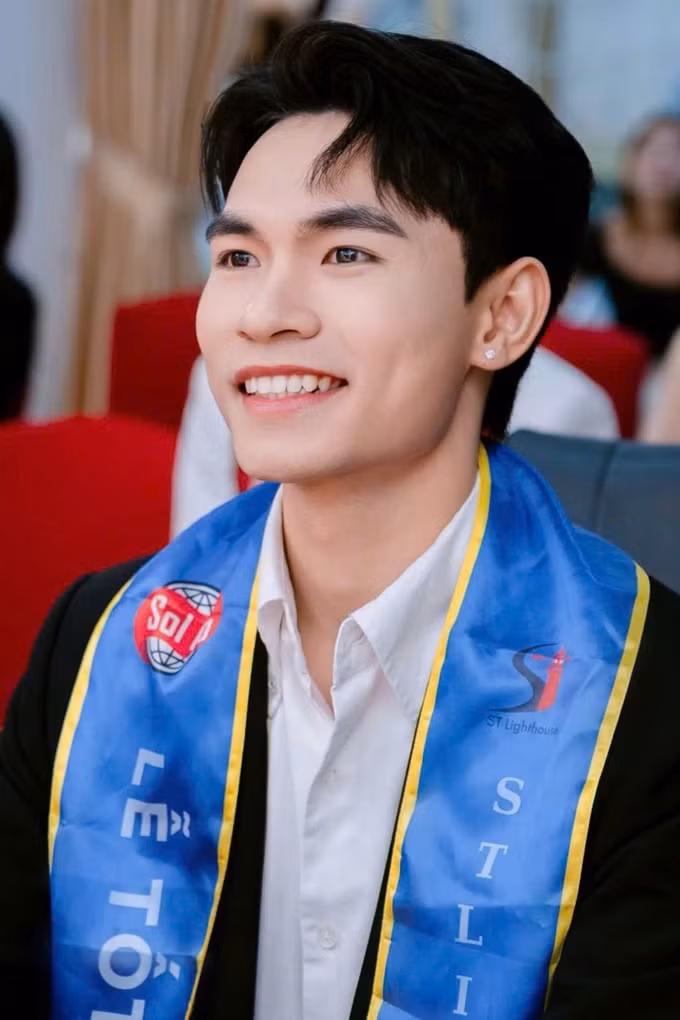 Nguyễn Công Chức - Hành trình vượt khó từ căn nhà lá đến bục giảng kỹ năng mềm để viết tiếp hành trình tử tế