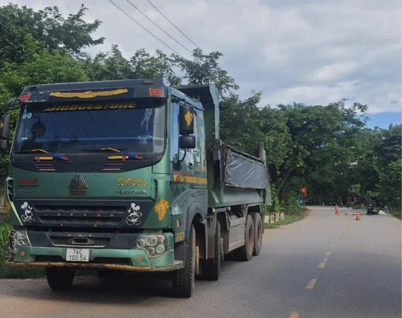 Hiện trường vụ tai nạn giao thông liên hoàn. tngt-o-lia-1772025.png