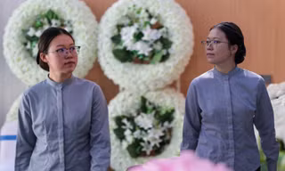 Ngành tang lễ ở Trung Quốc hút lao động trẻ: Sinh viên chưa ra trường đã có việc