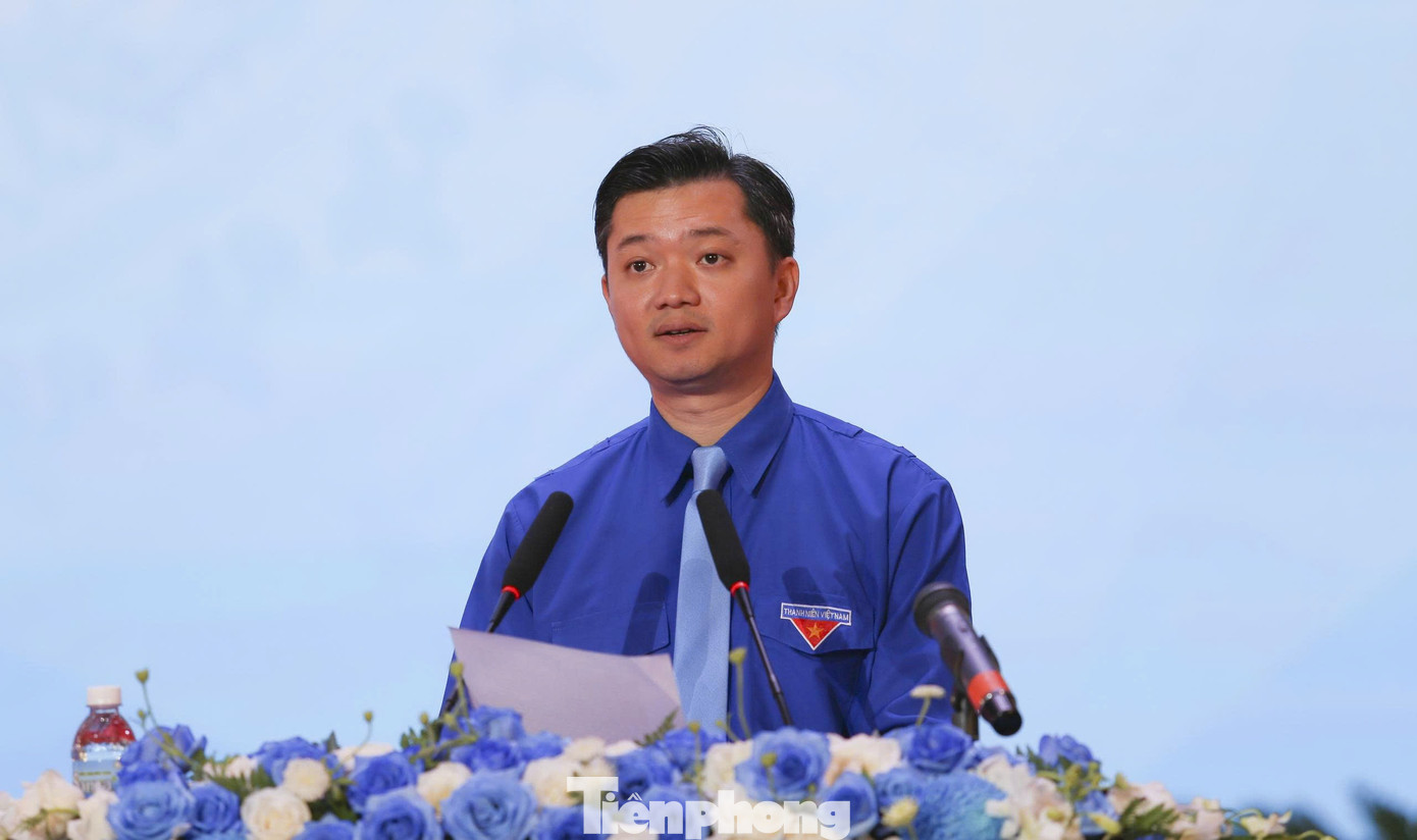 Bí thư Thường trực Trung ương Đoàn Nguyễn Minh Triết phát biểu chỉ đạo Đại hội. tp-dhd-7.jpg