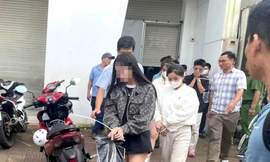 Cho thuê địa điểm, cung cấp 'gái bay' cho dân chơi, chủ quán bar nổi tiếng ở Gia Lai bị bắt