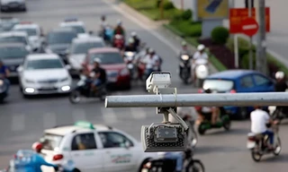 Lắp camera nhận diện biển số, kiểm soát khí thải ở TPHCM