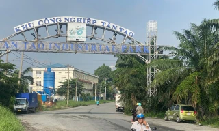 TPHCM nói không với chuyện 'độc quyền' thu gom rác ở khu công nghiệp