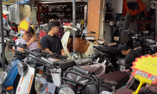 Xôn xao việc chung cư ở TPHCM 'cấm cửa' xe điện 