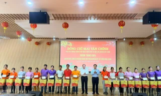 Phó Thủ tướng Mai Văn Chính tặng quà Tết công nhân, người lao động Tây Ninh