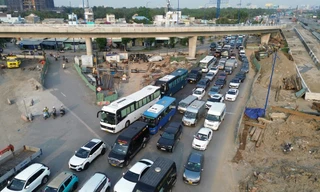 Nút giao An Phú, cửa ngõ phía Đông TPHCM... đông nghẹt trước kỳ nghỉ Tết Dương lịch 