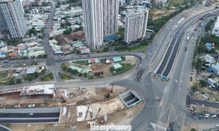 Cửa ngõ phía Đông TPHCM thông thoáng bất ngờ chiều 26 tháng Chạp