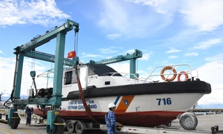 Cảnh sát biển sẵn sàng ứng phó bão số 13