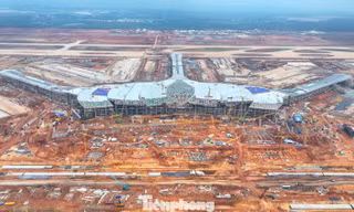 Đề xuất kết nối sân bay Tân Sơn Nhất - Long Thành bằng metro