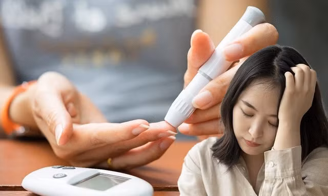 Những biến chứng nguy hiểm khi mắc tiểu đường: Đe dọa tính mạng vì 'sát thủ thầm lặng'