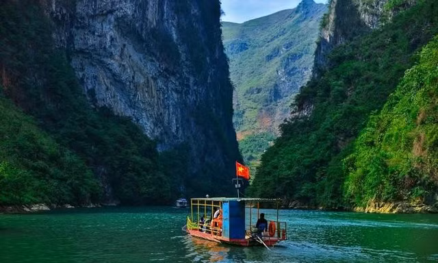 Cảnh tượng gây sửng sốt ở Hà Giang