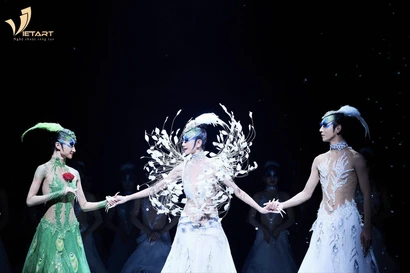 Vietart đưa khán giả đến 'điểm chạm' cảm xúc cùng vũ kịch khổng tước 