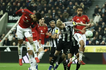 HIGHLIGHTS: MU cay đắng thua 10 người của Newcastle