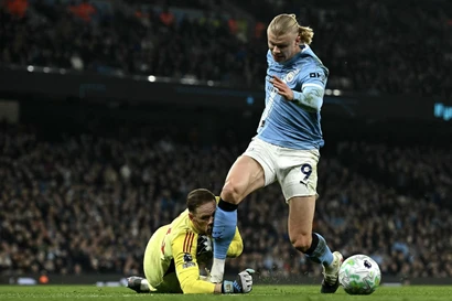 HIGHLIGHTS: Erling Haaland vô duyên, Man City đánh rơi chiến thắng trước Nottingham