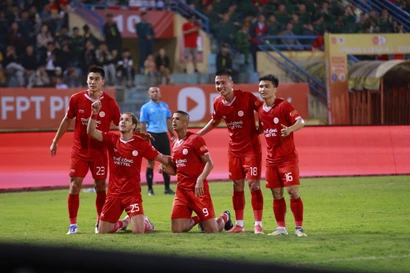 HIGHLIGHTS: Lucao ghi bàn, Thể Công Viettel phả hơi nóng vào gáy Công an Hà Nội 