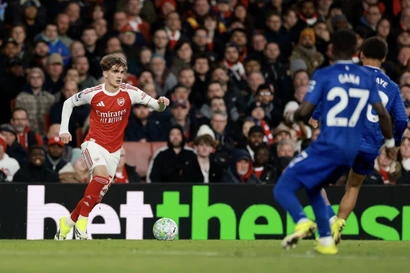 HIGHLIGHTS: Tiền vệ 16 tuổi ghi bàn, Arsenal thắng nghẹt thở Everton