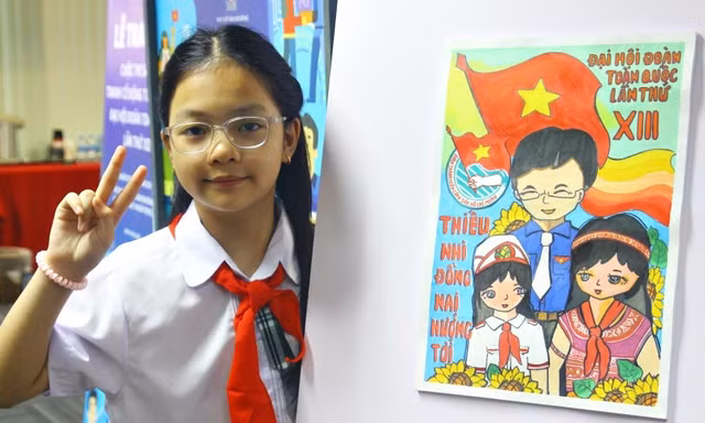 Thiếu nhi hướng tới Đại hội Đoàn lần thứ XIII: "Bé út" có tranh xuất sắc là fan "chị Bảy"