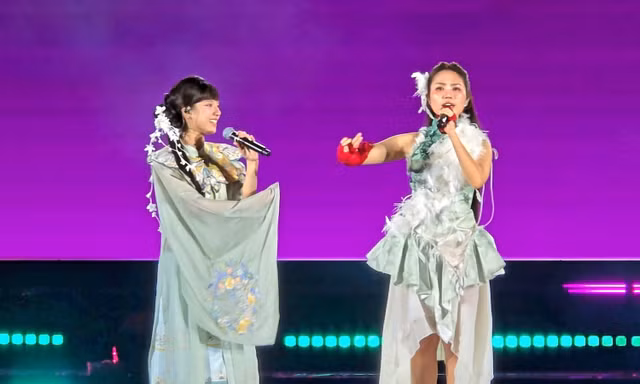 Fan meeting Lò Cò: Phương Mỹ Chi được tặng ngôi sao mang tên mình