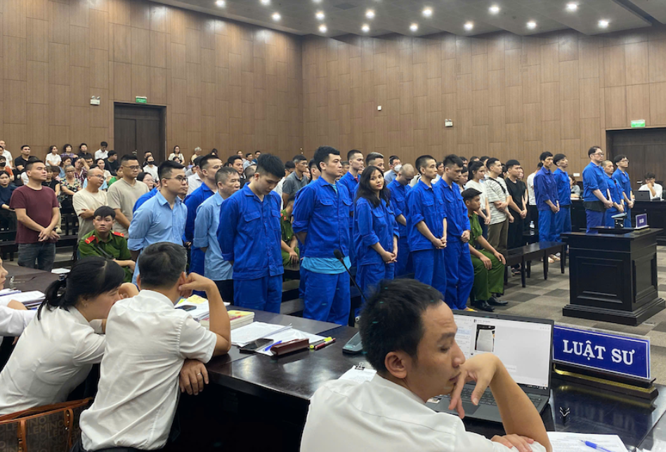 Các bị cáo tại phiên tòa. screen-shot-2025-08-15-at-145208.png