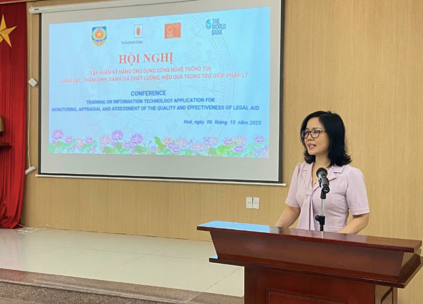 Bà Vũ Thị Hường phát biểu tại Hội nghị. screen-shot-2025-10-07-at-140109.png
