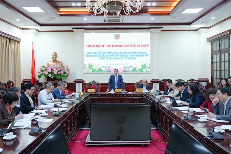 Lãnh đạo Bộ Tư pháp phát biểu tại buổi họp f7c0d3ed2781abdff290.jpg