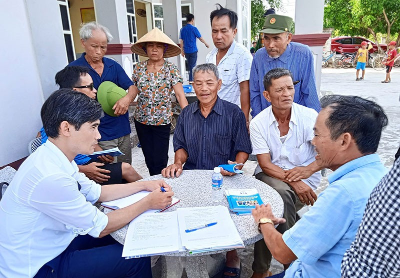 Trợ giúp viên pháp lý tư vấn luật cho người dân tại Hà Tĩnh. 1111.jpg