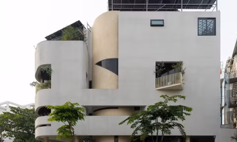 Ngôi nhà ấn tượng trong thế đất hình tam giác