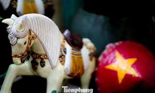 Cận cảnh bộ sưu tập ngựa gốm độc bản đón Tết Bính Ngọ