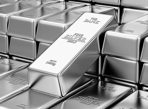 Giá bạc tăng cao chưa từng có