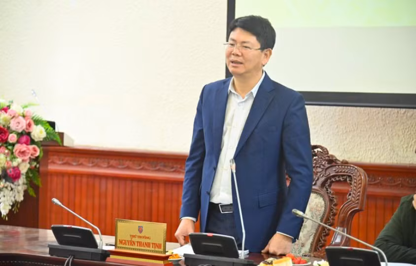 Cắt giảm thủ tục hành chính: Bộ Tư pháp phải làm gương, làm mẫu