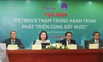 Các đại biểu tham gia tọa đàm “Petrovietnam trong hành trình phát triển cùng đất nước”.