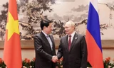 Chủ tịch nước Lương Cường gặp Tổng thống Nga Putin