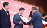 Hà Nội trao 9 quyết định về công tác cán bộ