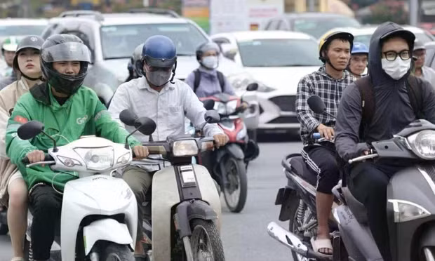 Hà Nội thông tin về chính sách hỗ trợ người dân chuyển đổi xe xăng sang xe điện