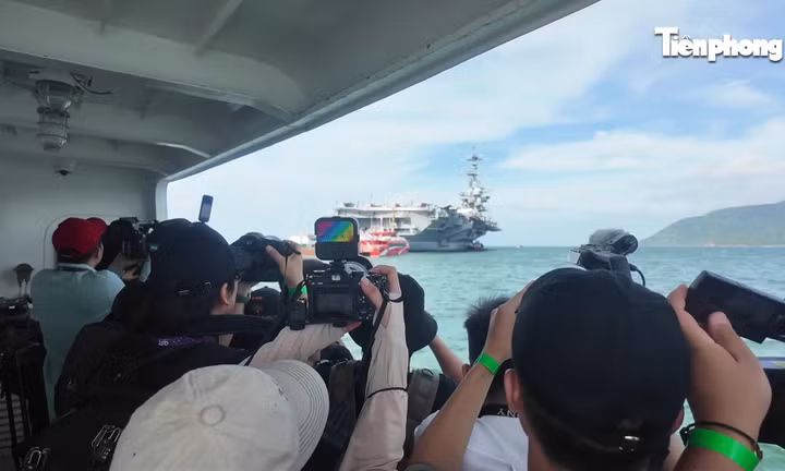 Bên trong tàu sân bay USS George Washington và sức mạnh tác chiến của không đoàn hải quân Mỹ