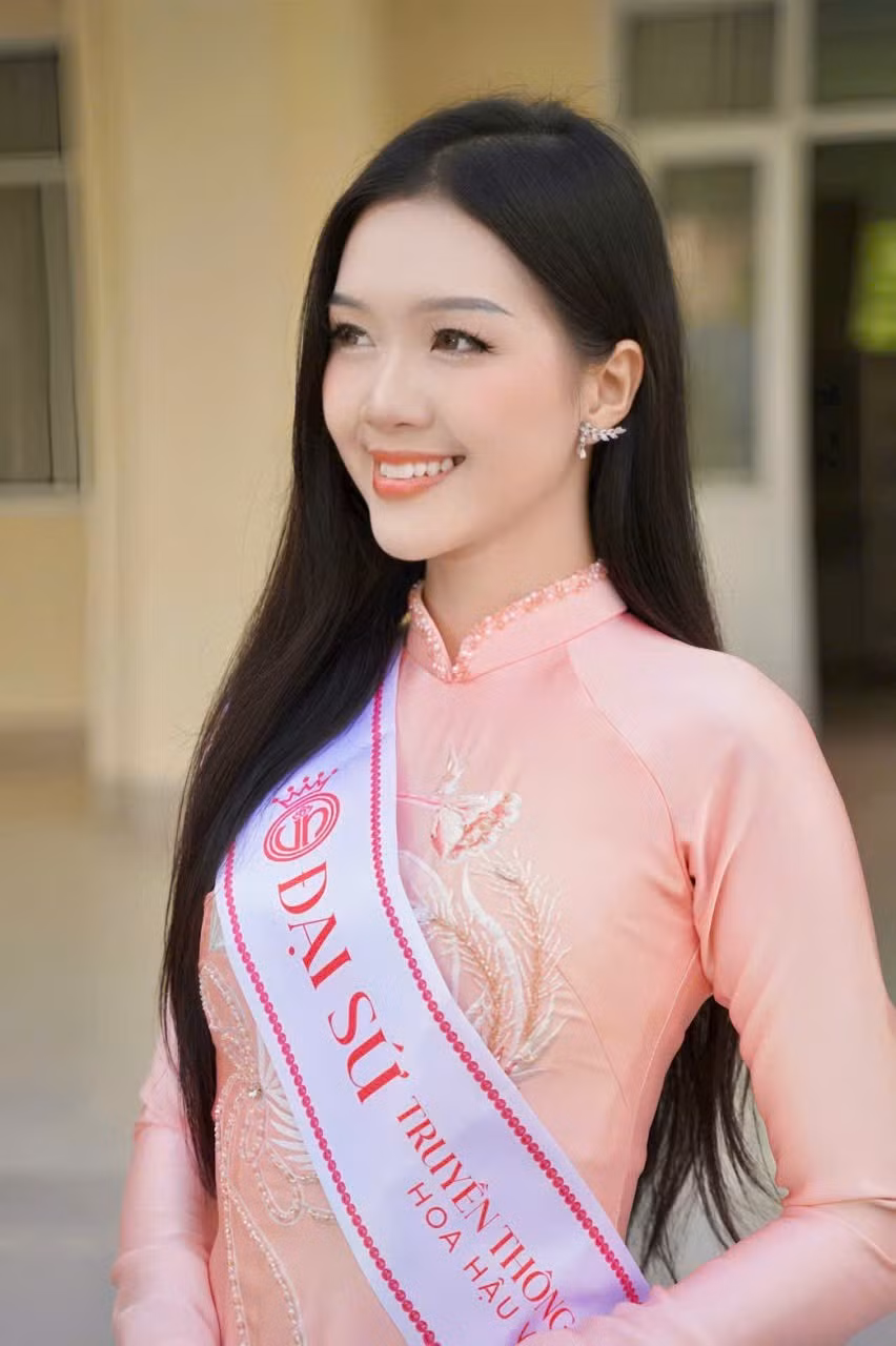 5-nguyen-hoang-my-van.jpg